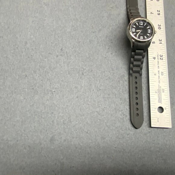Geneve Mens Quartz Watch SOLD AS IS FOR PARTS ONLY Black Silicone Silver - Picture 4 of 5